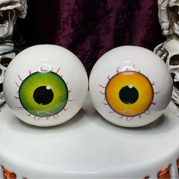 Halloween Spooky Season Green Yellow Ceramic Eyeball Salt & Pepper Shaker Set - Picture 2 of 12